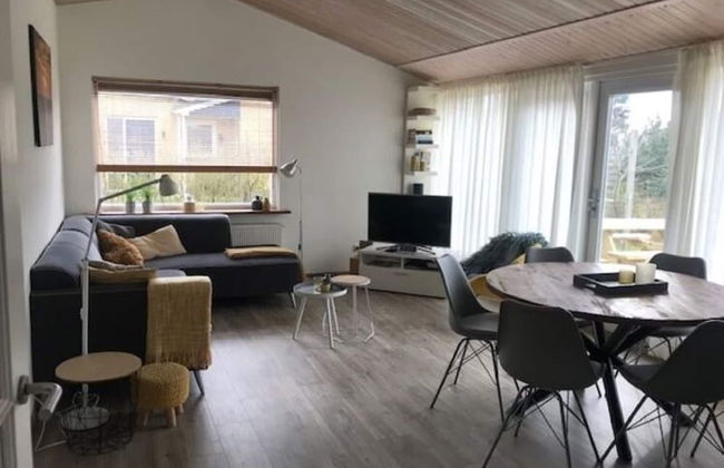 Holiday Home With Private Garden by the sea - Foto 8