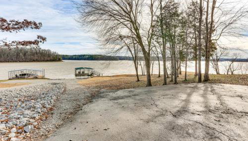Private Boat Ramp and Dock Kentucky Lake Cabin! - Foto 2