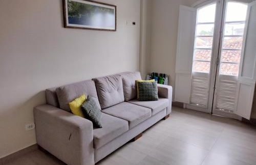 Apartamento de 1 Quarto no Centro Histórico de São Sebastião - SP - Foto 1