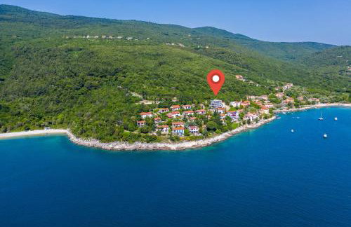 House 61 Sveta Marina - Photo 28