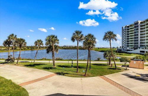 Seashell Retreat - Beachfront Condo with Pools and Cabanas - Foto 21