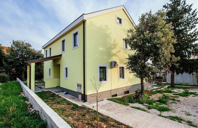 Spacious Holiday Home in Pakoštane near Sea - Foto 1