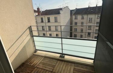 Lascano Parking GRATUIT proche Gare Aéroport Eurexpo GROUPAMA STADIUM - Foto 22