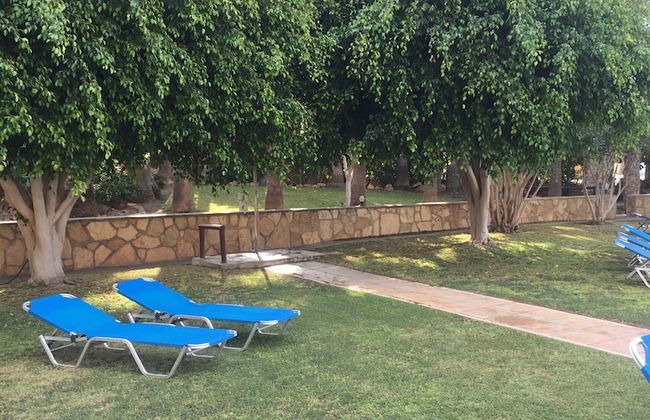 Rododafni Beach Apartments - Foto 37