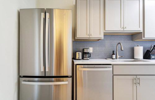 Dreamy 2BR in Downtown Princeton - Photo 3