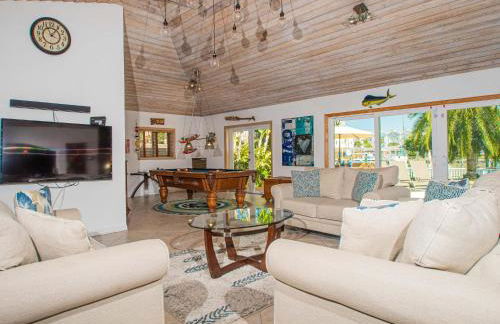 Bay Breeze House Waterfront home with pool - Foto 4