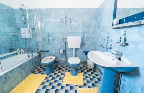 Nazare with Garden and Barbecue - Photo 31