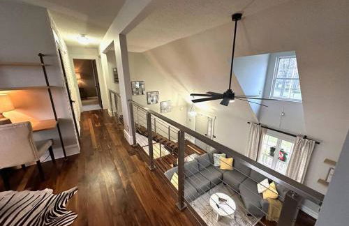 Cheerful 4 bedroom home w/ fireplace & game room - Foto 27