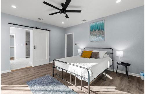 Inviting 4br/2.5ba Downtown Home With Ample Space! - Foto 26