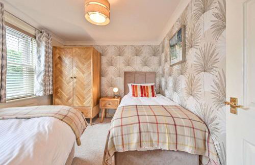 Lisburne Place - Luxury Three Bedroom Town House - Photo 31