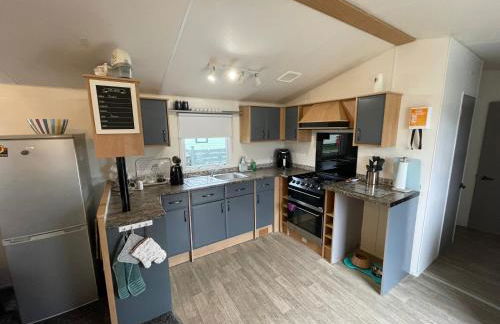 6 Rannoch, lovely holiday static caravan for dogs & their owners. - Photo 4