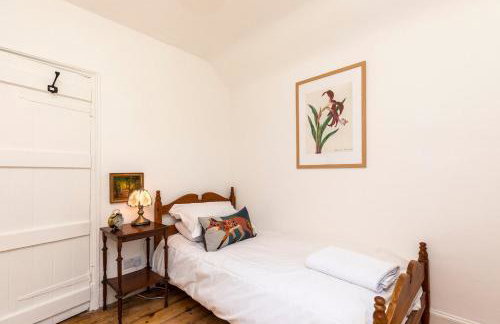 Large family home based at Westerlands Farm - Photo 16