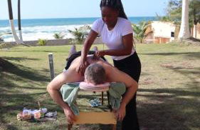 Paraíso PÉ NA AREIA no coração do Litoral Norte - FRENTE MAR - Loft projetado para que você tenha a melhor experiência em hospedagem - condomínio mais procurado da Estrada do Côco - Varanda com vista espetacular para o mar - lazer e TRANQUILIDADE - Foto 47