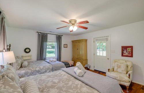 Hot Tub Soaks and Fireside Nights! Marshall Cottage - Foto 19