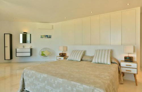 Serene Escape: Seaside Villa in Ibiza, 1001 - Foto 38