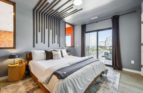 The Rhythm and Rooftop Penthouse Walk To Broadway with Pool and Amazing Views - Foto 4