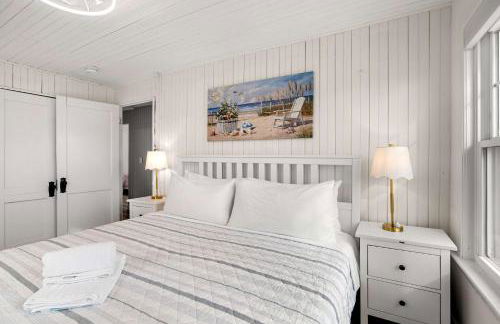 Steps to the Beach Cozy Central AC - Foto 10