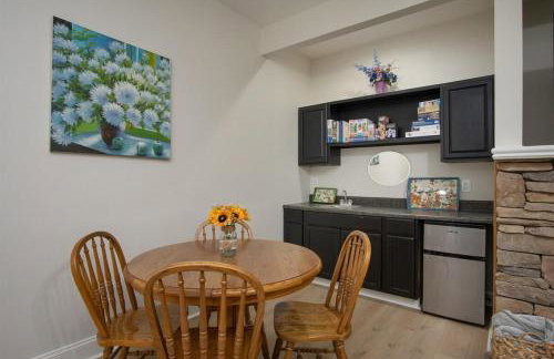 Hummingbird Hideaway · Hummingbird Hideaway in Connestee Falls - Foto 30