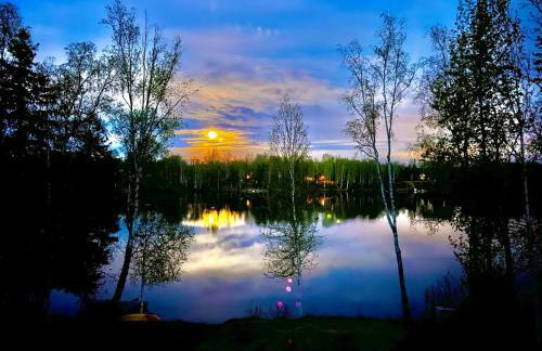 Serene Four Bedroom Lakefront Home - Foto 26