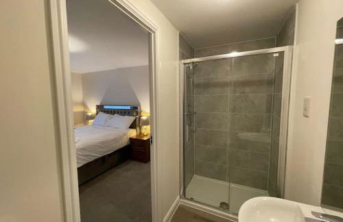 MODERN 4 BEDROOM HOUSE WITH GARDEN & PARKING - Foto 44