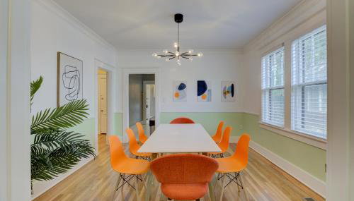 Spacious 3BR Cooper-Young Bungalow - Sleeps 8 - Walkable to Dining - Easy Access to Downtown - Parking - Foto 2