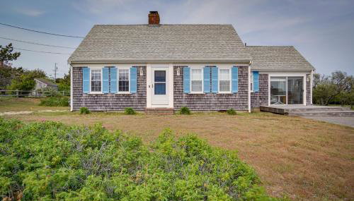 Walk to Beach Chatham Gem with Ocean-View Sunroom! - Foto 2