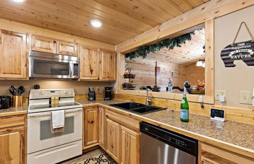 Huckleberry Hollow by KABINO Hot Tub FirePit PS2 Satellite Grill WiFi Golf Course - Foto 16