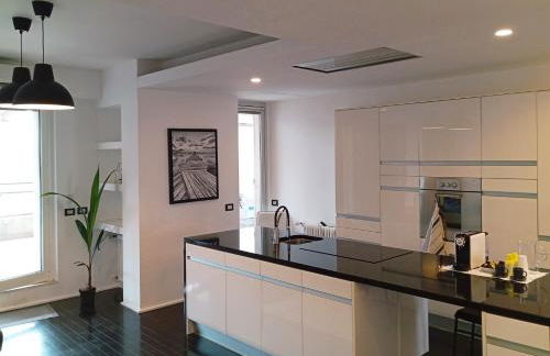 FrenzHouse - Terraced Apartment close to Rho Fiera and San Siro - Foto 1