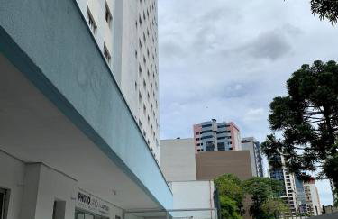 101- Lindo Apartamento Amplo e decorado, 2 quartos, sala, cozinha completa, mobiliario moderno, lavanderia , Excelente localização no bairro Bigorrilho - Photo 6