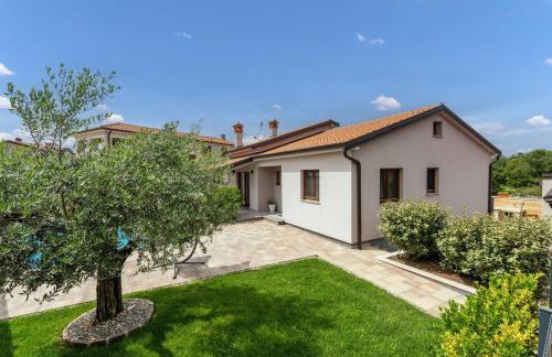 Villa Ajlin with Private Pool - Foto 5