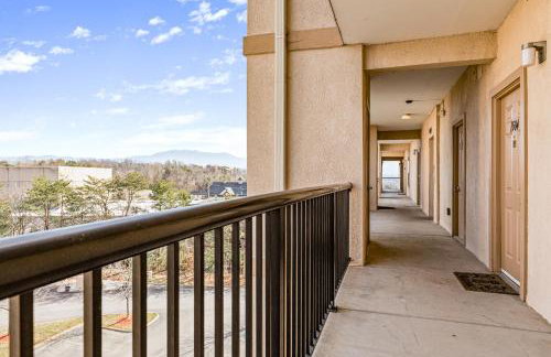 Eagles Landing 1BR Heaven - Photo 38