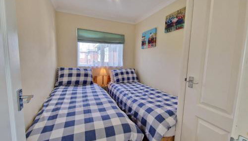 169 Broadside Holiday Chalet near Broads & Beaches - Foto 3