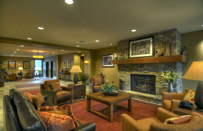 Trailhead Lodge - Photo 3