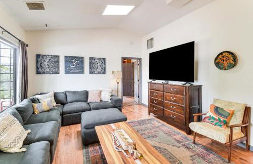 Yosemite Wellbeing Retreat on 5 Acres with Mtn Views - Photo 1