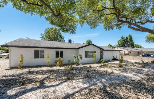 4BR Escape - Mtn Views Private BBQ - Foto 29