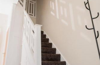 Spacious 6 bedroom House in Dudley with optional Nursery-Drive and Garage-Families and Contractors Welcome - Foto 11