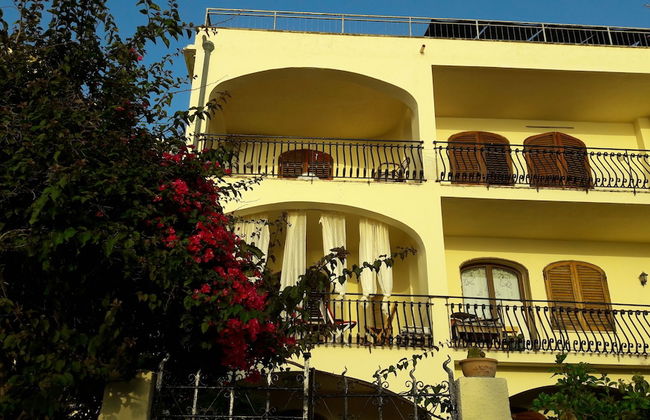 Sabrina Suite - Photo 12