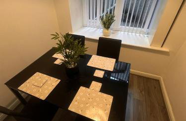 Spacious City Centre 2-Bedroom Apartment by StaySavvy Accommodation - Foto 17