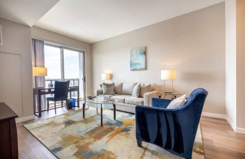 Gorgeous Apt w Harbor Views & Gym - Foto 3