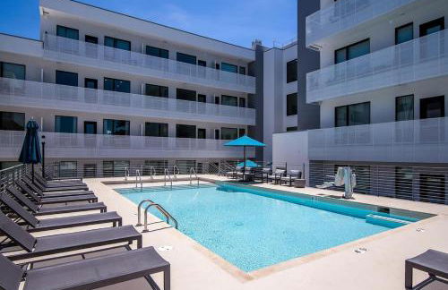 CHIC Modern Nashville Condo POOL, PATIO, PARKING - Foto 43