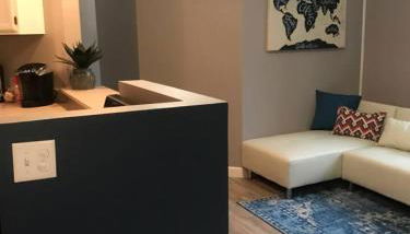 Renovated Downtown Condo in the HEART OF IT ALL - Foto 3