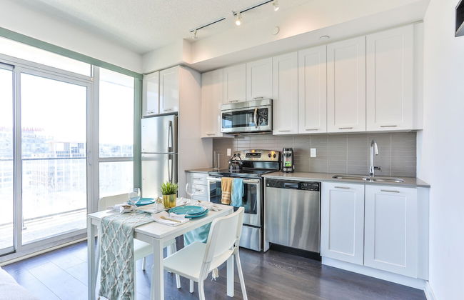 Modern Condo in Historic Fort York - Foto 7