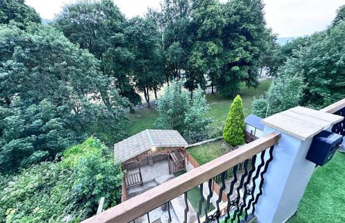 Sleek Skyward Serenity 2bed w Pool Table - Ystrad - Foto 37