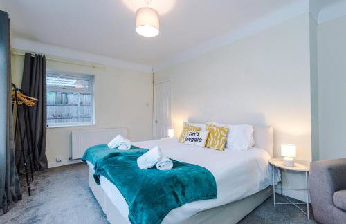 3BR Home Sleeps 6 Perfect for Short and Long Term Stays - Foto 4