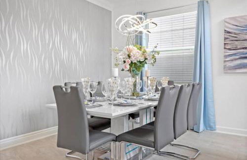 Modern Resort House Pool Wi-Fi Minutes to Disney - Foto 4