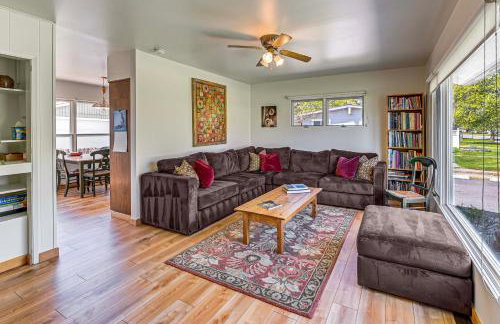 Walk to Flathead Lake Airy Home with Mtn Views! - Foto 4