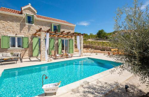 Villa Cavalleria Rusticana with heated pool and vineyard - Photo 35