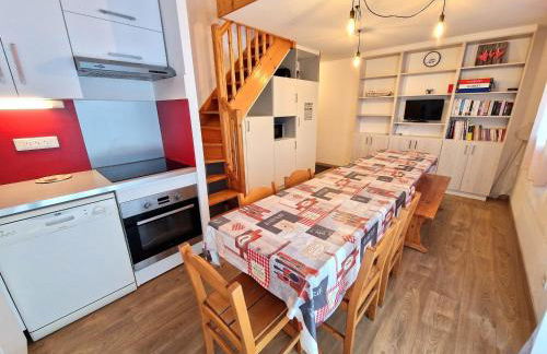 Duplex rénové de 90m² - 10/12 pers, proche pistes et centre, Modane - FR-1-265-179 - Foto 1