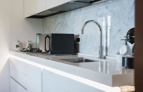 Villa with Pool - Unique Sea View - Free Parking - Foto 21