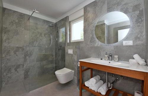 Villa Sophia with private swimming pool near the beach! - Photo 13